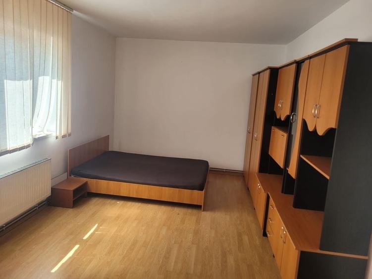 Apartament cu 2 camere decomandat în Dosu Bricii