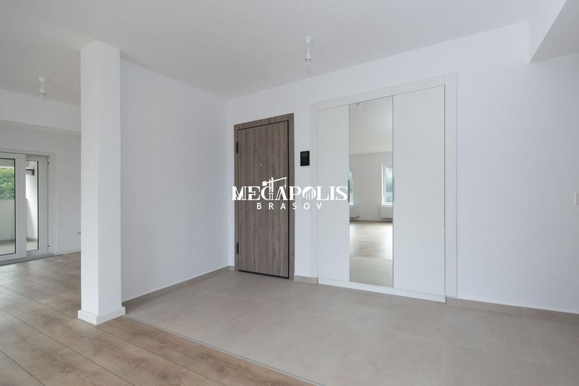 Penthouse cu 4 camere decomandat în Noua