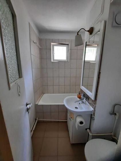 Apartament cu 3 camere decomandat în Hipodrom