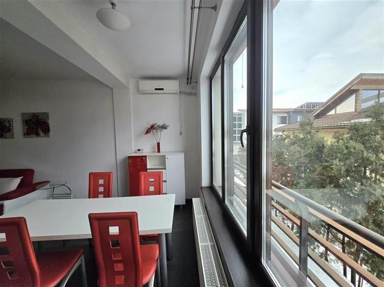 Apartament cu 3 camere decomandat în Bucureștii Noi