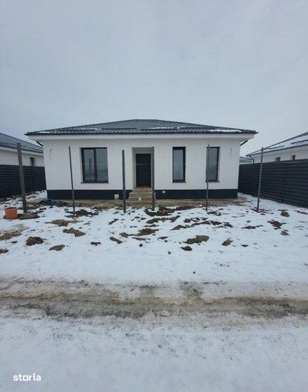 Casa spatioasa,bine compartimentata,ideala pentru familie! Varteju-Mag - 9