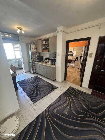 Apartament cu 2 camere decomandat în Lipovei