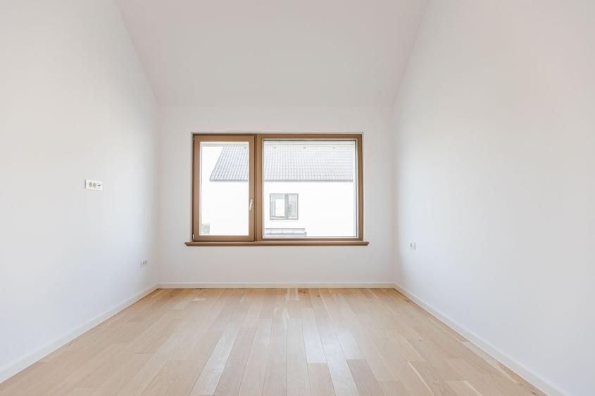 Duplex cu 4 camere cu Canalizare în Dumbrăvița