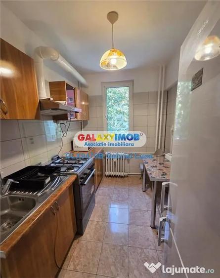 Apartament cu 2 camere semidecomandat în Berceni