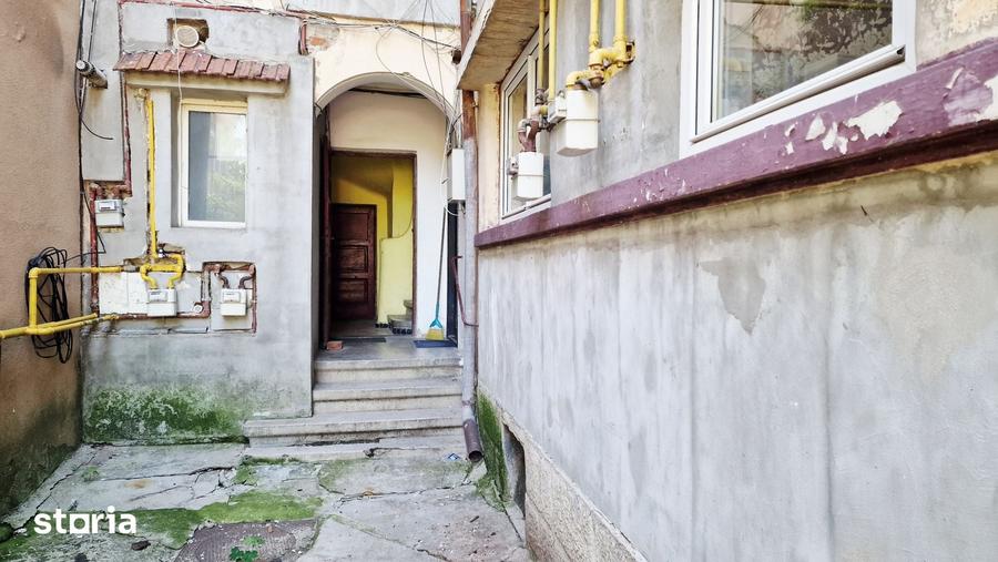 Apartament cu 2 camere semidecomandat în Grivița