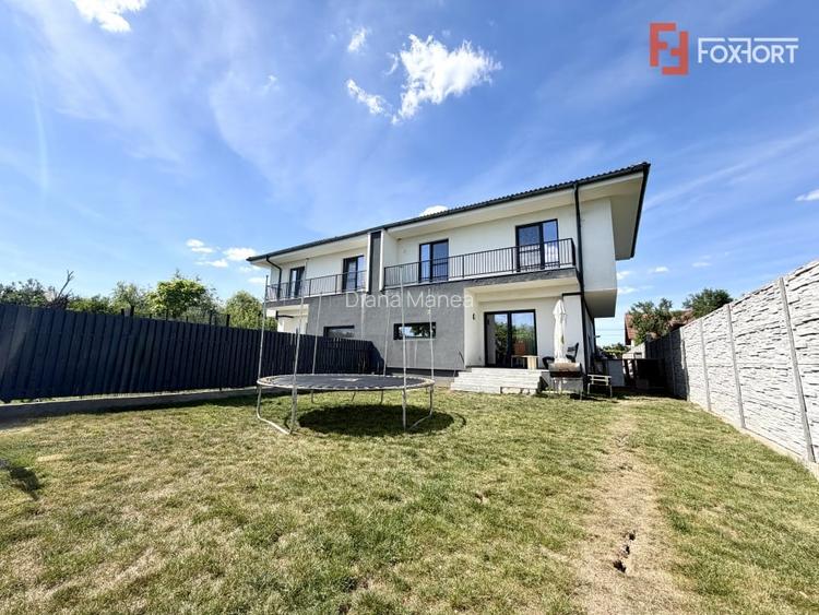 Duplex mobilat complet, 4 camere, teren 430 mp in Sanandrei