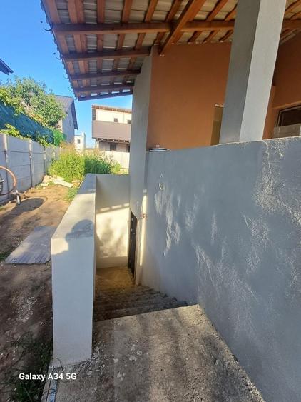 Casă cu 4 camere în Bariera Vâlcii