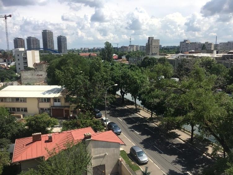 Garsonieră decomandată, mobilată în Timpuri Noi