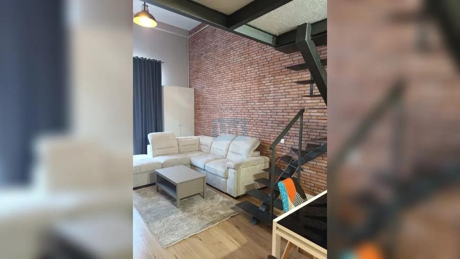 Apartament cu 3 camere semidecomandat în Semicentral