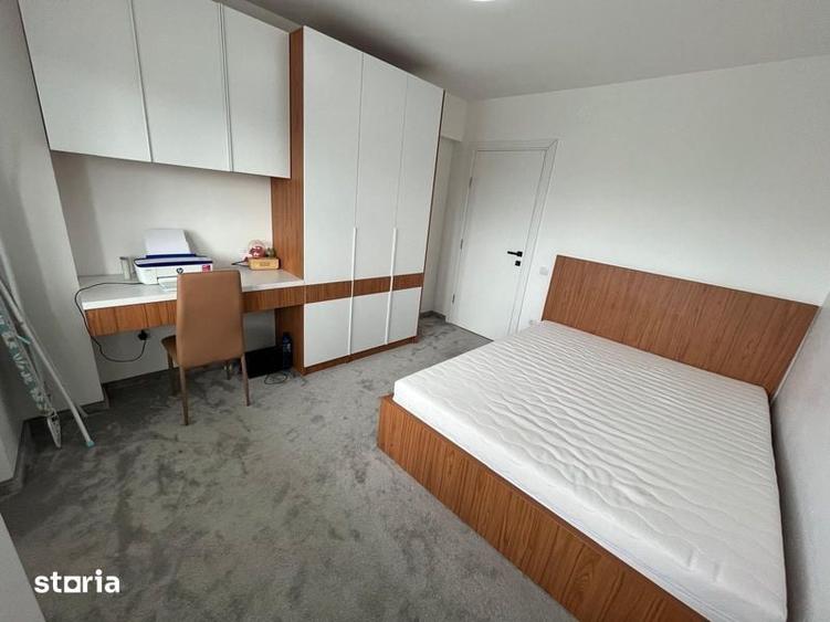 Apartament cu 4 camere decomandat în Centru Civic