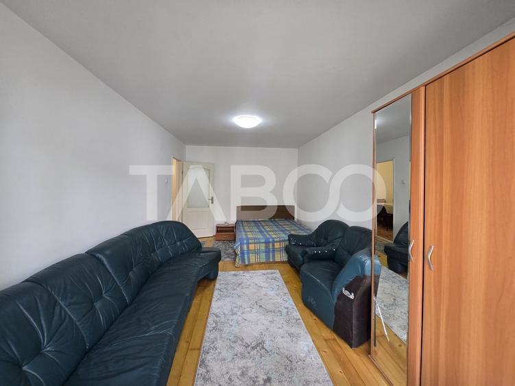 Apartament cu 2 camere decomandat, mobilat în Vasile Aaron