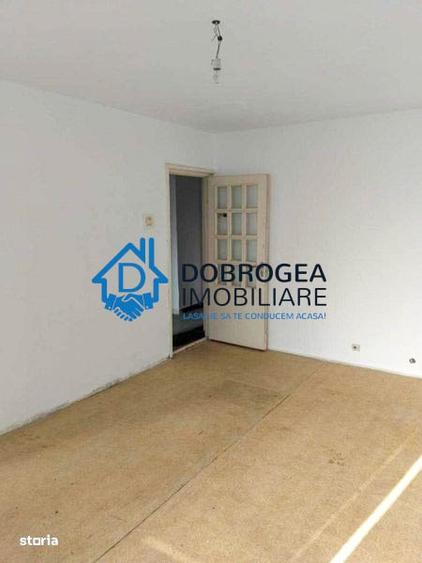 Apartament cu 2 camere decomandat în Spitalului