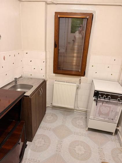Apartament cu 2 camere în Podu Roș