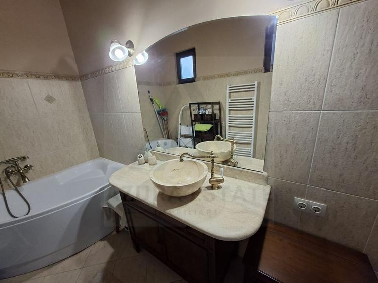 Apartament cu 2 camere decomandat, mobilat în Ultracentral
