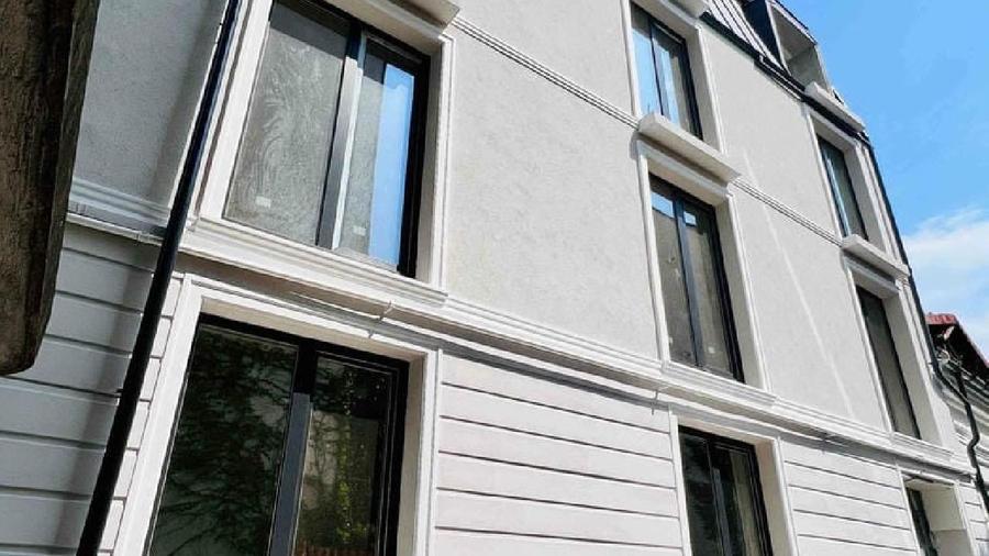 Casă individuală cu 4 camere cu Teren 70 Mp în Dorobanți