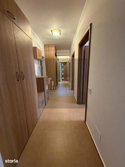 Apartament cu 3 camere decomandat, mobilat în Metalurgiei