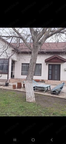 Casă cu 2 camere cu Teren 1600 Mp în Grivița