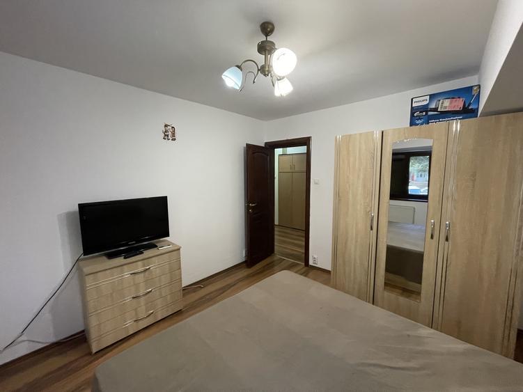 Apartament cu 3 camere decomandat, mobilat în Colentina