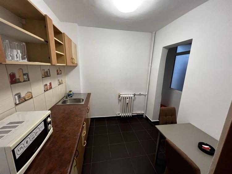 Apartament cu 2 camere decomandat, mobilat în Popoveni