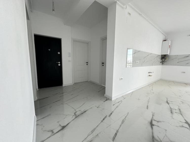 Apartament cu 3 camere decomandat în Dumbrăvița