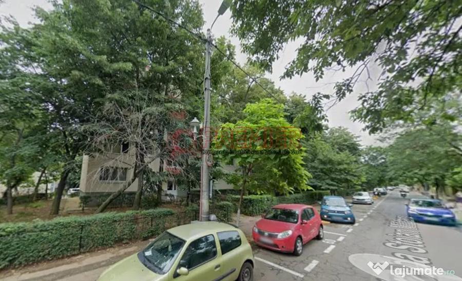 Apartament cu 4 camere decomandat în Berceni