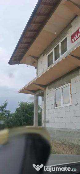 Casă cu 7 camere în Exterior Vest