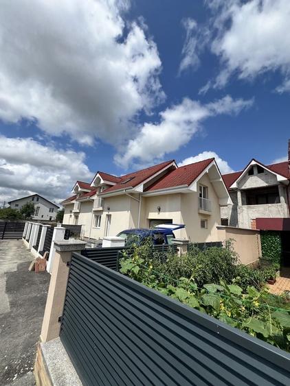 Casă cu 4 camere cu Teren 250 Mp în Central