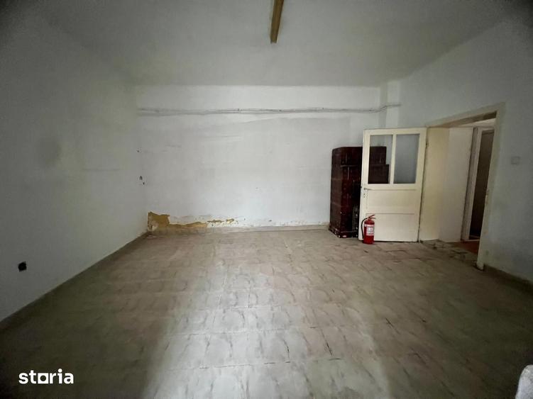 Casă cu 5 camere cu Teren 403 Mp în Tudor Vladimirescu