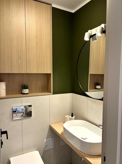 Apartament cu 3 camere semidecomandat în Dorobanți