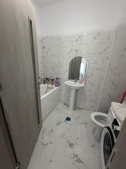 Proprietar Inchiriez ap 2 camere Militari Residence - 10