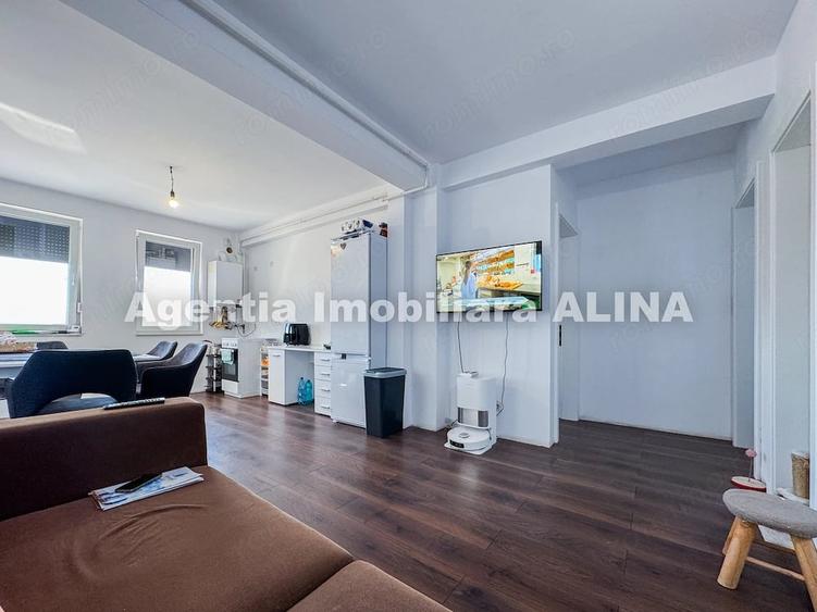 Apartament cu 2 camere decomandat în 22 Decembrie