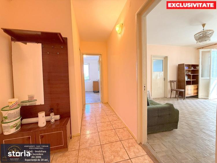 Apartament cu 2 camere în Micro 17