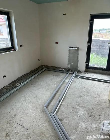 Casă cu 4 camere cu Teren 350 Mp în 1 Decembrie