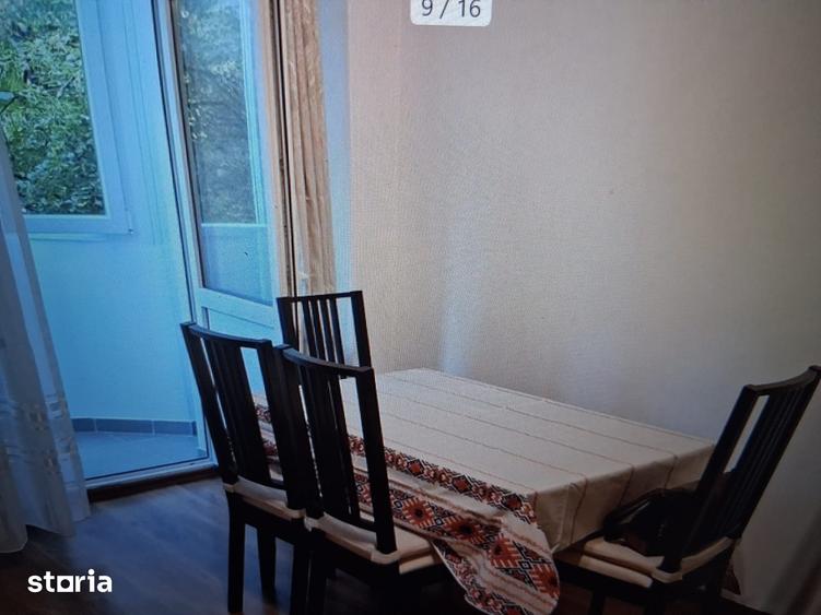 Garsonieră decomandată în Tei