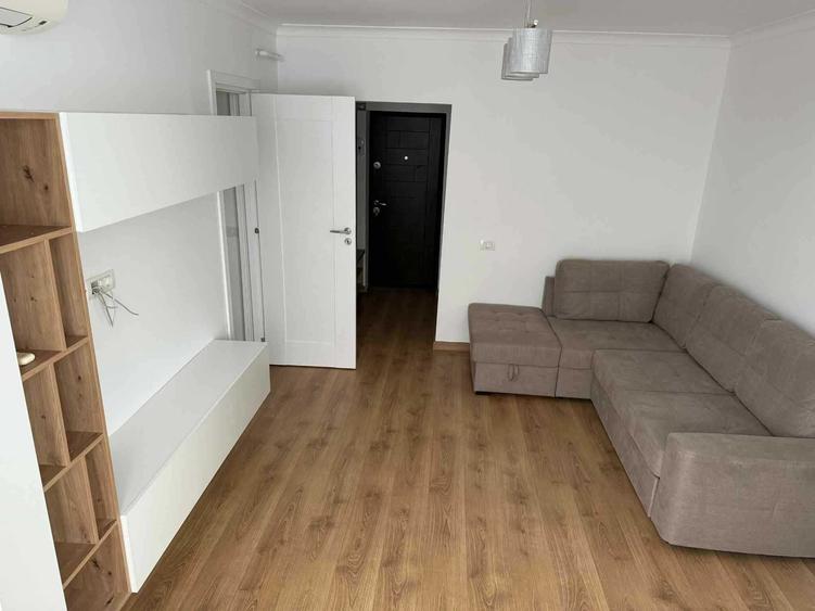 Apartament cu 2 camere semidecomandat în Tătărași