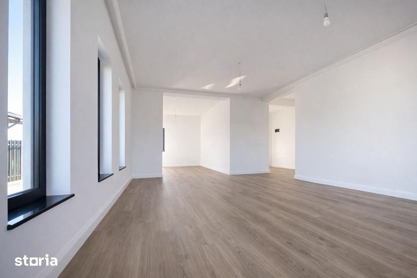 Casă cu 4 camere cu Teren 400 Mp în Dancu