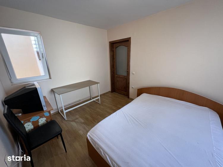 INCHIRIEZ apartament 3 camere decomandat, zona Turnisor - 2