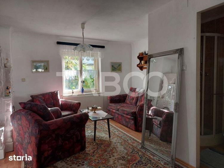 Casă cu 6 camere cu Teren 1100 Mp în Central
