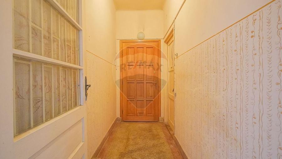 Apartament cu 2 camere decomandat în Centrul Istoric