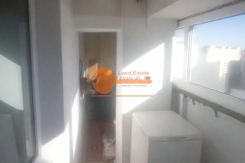 Apartament cu 3 camere decomandat, mobilat în Dristor