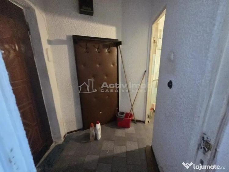 Garsonieră semidecomandată în Central