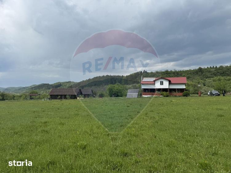 Proprietate OFF-GRID 5,76 Ha. Casa tradi?ionala lemn. Limita Cluj - 3