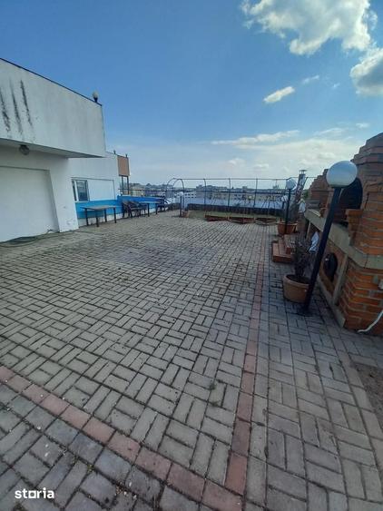 Apartament cu 4 camere în Central