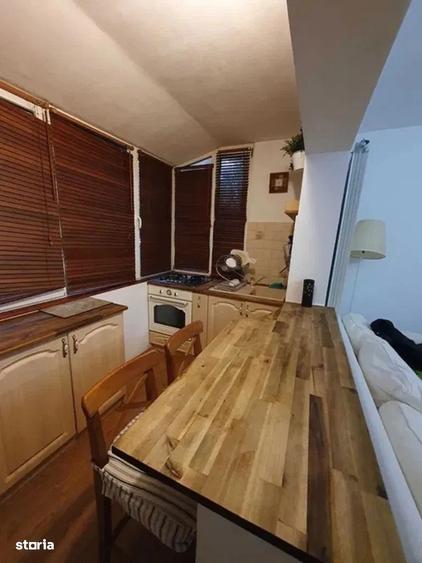 Apartament cu 3 camere semidecomandat, mobilat în Simion Bărnuțiu
