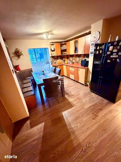Apartament cu 4 camere în Sânmartin
