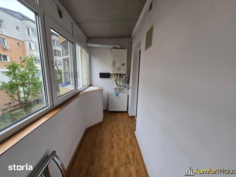 Apartament cu 3 camere decomandat în Central