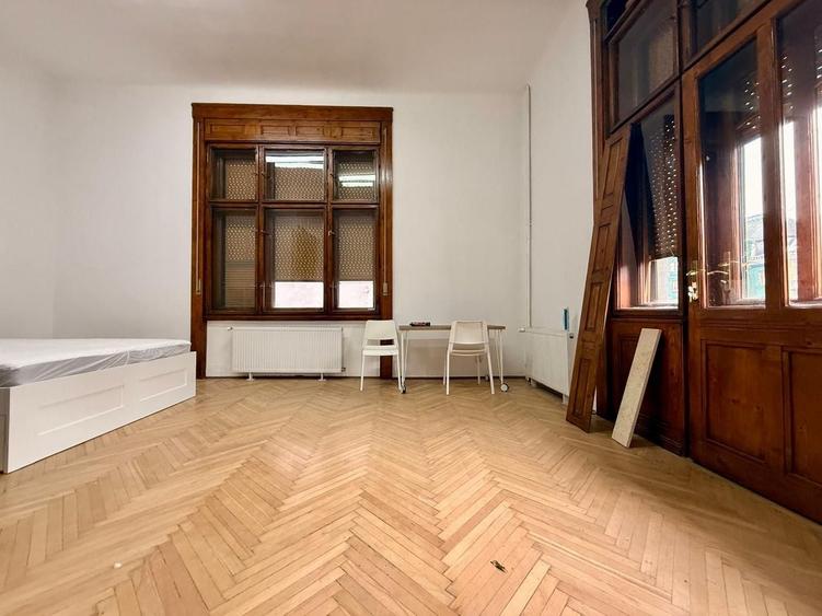 Apartament cu 4 camere decomandat, mobilat în Ultracentral