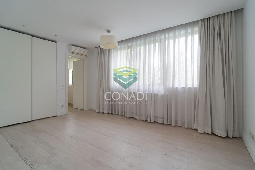 Duplex cu 7 camere cu Piscina în Pipera