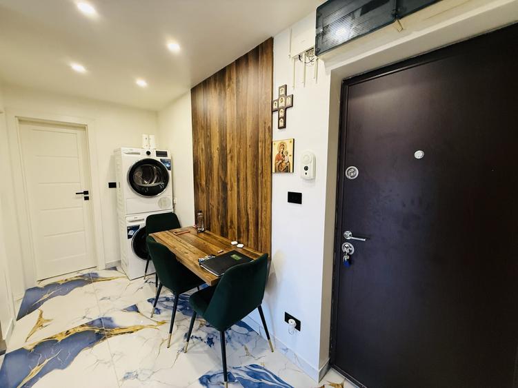 Apartament cu 2 camere decomandat, mobilat în Soarelui
