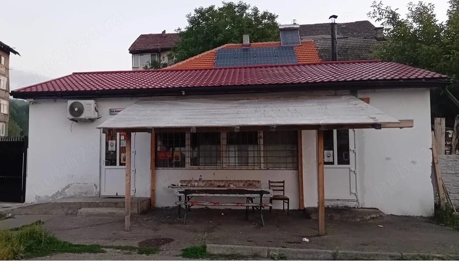 Spațiu comercial, de 90 mp, în Petros